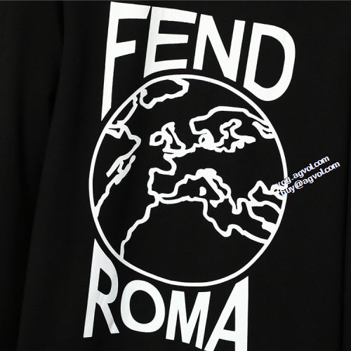 希少価値大！程よい厚み フェンディブランド コピー  大好評 2022新作 FENDI プルオーバーパーカー 2色可選 オシャレロゴパーカー