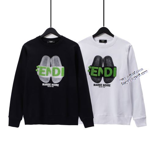 人気ブランド 2022新作 2色可選 FENDI プルオーバーパーカー リブ付 オシャレロゴパーカー ビンテージ感ある フェンディブランドコピー
