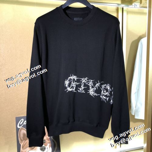 2021秋冬 ジバンシー GIVENCHY ジバンシィブランド コピー プルオーバーパーカー オリジナルプリント 程よい厚み おしゃれさ抜群パーカ 最安値に挑戦