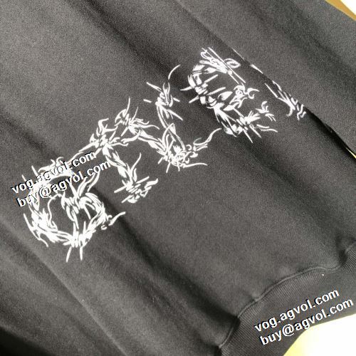 2021秋冬 ジバンシー GIVENCHY ジバンシィブランド コピー プルオーバーパーカー オリジナルプリント 程よい厚み おしゃれさ抜群パーカ 最安値に挑戦