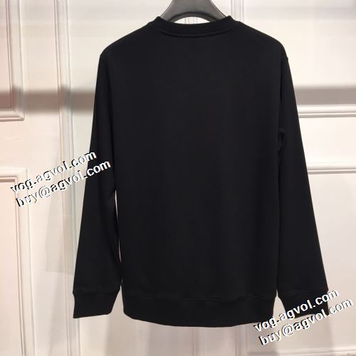 ジバンシィブランドスーパーコピー 2021秋冬 ジバンシー GIVENCHY プルオーバーパーカー 3色可選 綺麗に決まるフォルム！犬の頭図案 防寒 アウトドア系