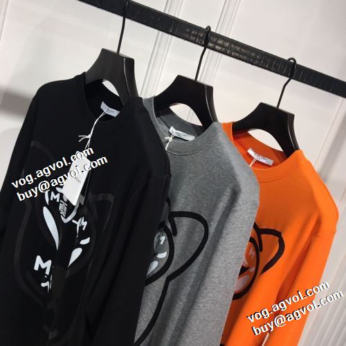 ジバンシィブランドスーパーコピー 2021秋冬 ジバンシー GIVENCHY プルオーバーパーカー 3色可選 綺麗に決まるフォルム！犬の頭図案 防寒 アウトドア系