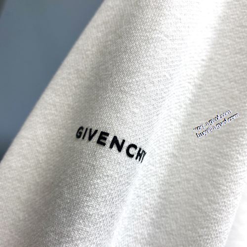 幅広いジャンル 2色可選 2021秋冬 ジバンシー GIVENCHY プルオーバーパーカー ジバンシィブランドコピー 上品な輝きを放つ形 リブ付
