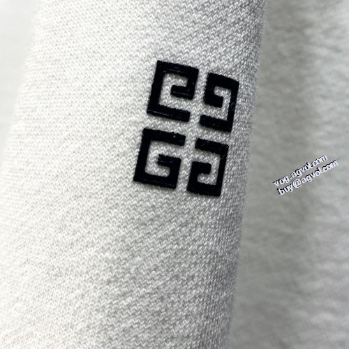 幅広いジャンル 2色可選 2021秋冬 ジバンシー GIVENCHY プルオーバーパーカー ジバンシィブランドコピー 上品な輝きを放つ形 リブ付