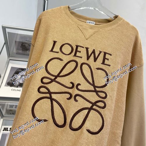 おしゃれに絶大な人気の 秋の定番 プルオーバーパーカー 2021秋冬 ロエベ LOEWE ロエベプルオーバーパーカーコピー オシャレロゴパーカー