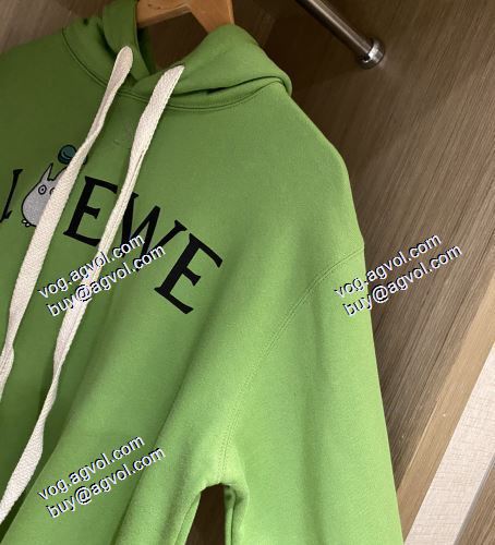 シックスタイルに活躍 ロエベパーカーコピー 激安 2021秋冬 ロエベ LOEWE パーカー 大好評 ジップパーカー