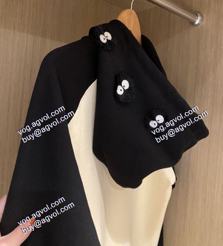 秋着用 2021秋冬 ロエベ LOEWE パーカー おしゃれさ抜群パーカ ロエベ偽物パーカー 芸能人に愛用者続出