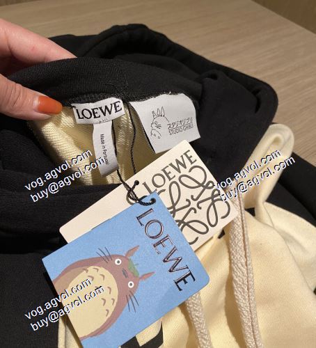 秋着用 2021秋冬 ロエベ LOEWE パーカー おしゃれさ抜群パーカ ロエベ偽物パーカー 芸能人に愛用者続出