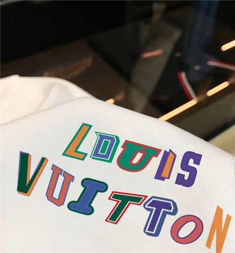 高品質 人気 ルイ ヴィトンブランド コピー 2色可選 2022新作 ルイ ヴィトン パーカー ロゴパーカー LOUIS VUITTON リブ付 ポケットづき 着心地 の良い