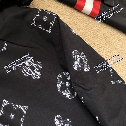  ルイ ヴィトン LOUIS VUITTON      2021春夏     格安！       LOUIS VUITTONブランド コピー       フード付きコート
