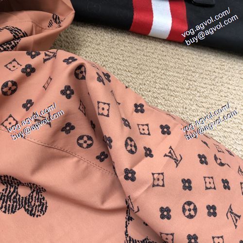  値下げ！     2021春夏      LOUIS VUITTONスーパーコピー     フード付きコート     ルイ ヴィトン LOUIS VUITTON  