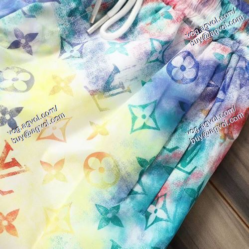  2021春夏      首胸ロゴ      LOUIS VUITTONスーパーコピー    日焼け止め服 紫外線カット   ルイ ヴィトン LOUIS VUITTON       ジャージセット