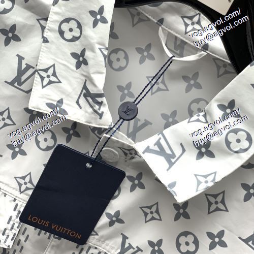  ルイ ヴィトン LOUIS VUITTON     堪能できるコート    ★安心★追跡付     プリント柄   2021春夏       LOUIS VUITTONブランド コピー