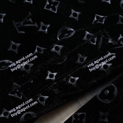 人気新品★超特価★ ルイ ヴィトンコピー 2021秋冬 ルイ ヴィトン LOUIS VUITTON ジンシロン セット 2色可選 鮮やかな配色