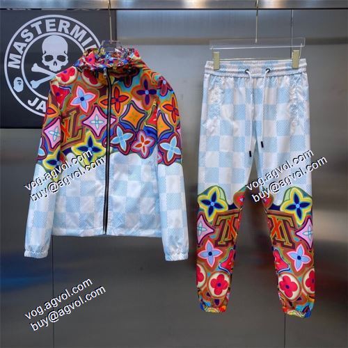 スタイリッシュな印象 LOUIS VUITTONブランドスーパーコピー 2021秋冬 ルイ ヴィトン LOUIS VUITTON フード付きコート おしゃれな装い
