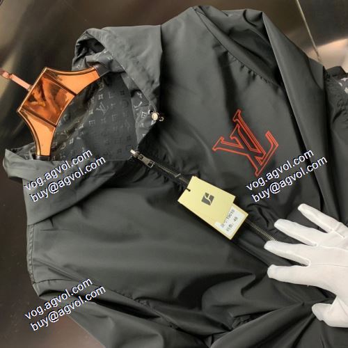 こだわりのコート オリジナル ルイ ヴィトンブランド コピー 2021秋冬 ルイ ヴィトン LOUIS VUITTON 2色可選 堪能できるコート