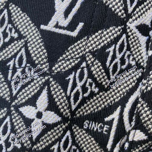ルイ ヴィトンコピー ブランド 存在感のある 2021秋冬 ルイ ヴィトン LOUIS VUITTON 満足できるコート 優美なお出かけスタイル