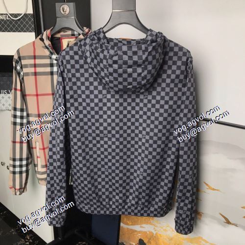 シンプルなデザイン おすすめ/オススメ 2021秋冬 ルイ ヴィトン LOUIS VUITTON フード付きコート 2色可選 セール中 ルイ ヴィトン偽物ブランド