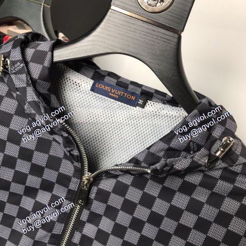 シンプルなデザイン おすすめ/オススメ 2021秋冬 ルイ ヴィトン LOUIS VUITTON フード付きコート 2色可選 セール中 ルイ ヴィトン偽物ブランド