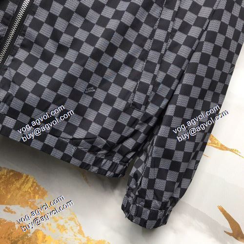 シンプルなデザイン おすすめ/オススメ 2021秋冬 ルイ ヴィトン LOUIS VUITTON フード付きコート 2色可選 セール中 ルイ ヴィトン偽物ブランド