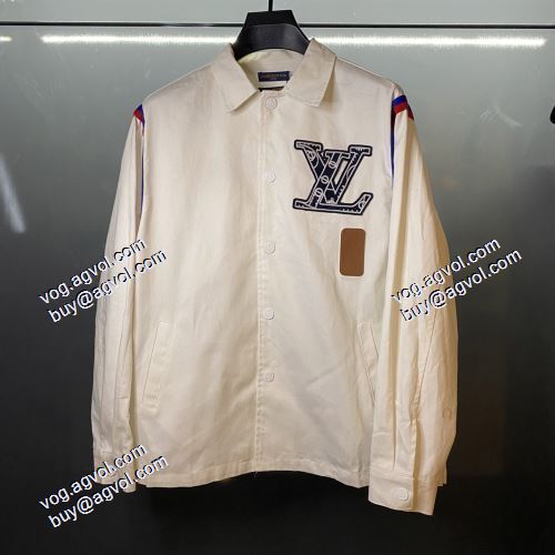 ハーフコート 立体的な衿元 ルイ ヴィトンコピー ブランド 2021秋冬 ルイ ヴィトン LOUIS VUITTON 2色可選 綺麗に決まるフォルム