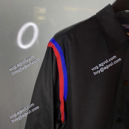 ハーフコート 立体的な衿元 ルイ ヴィトンコピー ブランド 2021秋冬 ルイ ヴィトン LOUIS VUITTON 2色可選 綺麗に決まるフォルム