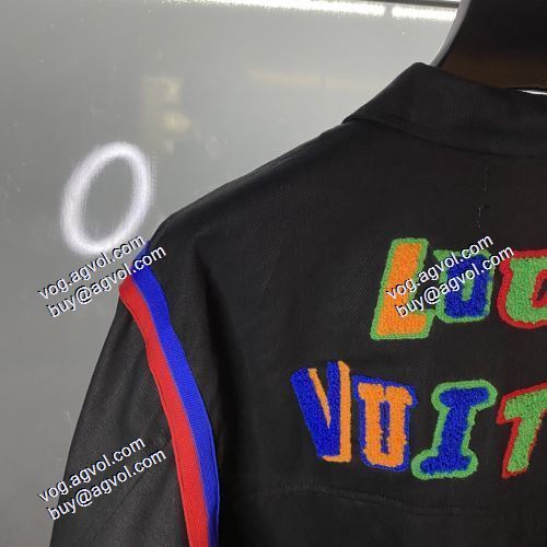 ハーフコート 立体的な衿元 ルイ ヴィトンコピー ブランド 2021秋冬 ルイ ヴィトン LOUIS VUITTON 2色可選 綺麗に決まるフォルム