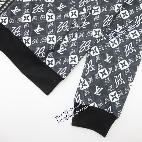 2021秋冬 ルイ ヴィトン LOUIS VUITTON セール中 ルイ ヴィトンコピー ブランド セットアップ上下