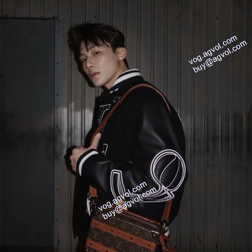 ルイ ヴィトンコピー 2021秋冬 ルイ ヴィトン LOUIS VUITTON 大絶賛の履き心地! ジャケット 防寒機能ある
