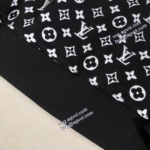 2021秋冬 ルイ ヴィトン LOUIS VUITTON プルオーバーパーカー デザイン性の高い ルイ ヴィトンブランド 偽物 通販 防寒 2色可選