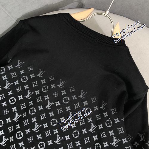 2021秋冬 ルイ ヴィトン LOUIS VUITTON プルオーバーパーカー デザイン性の高い ルイ ヴィトンブランド 偽物 通販 防寒 2色可選