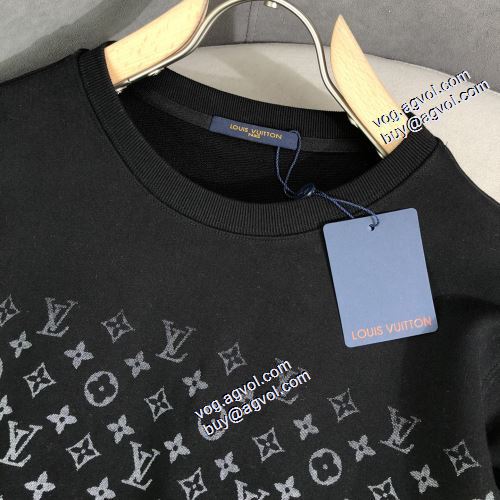 2021秋冬 ルイ ヴィトン LOUIS VUITTON プルオーバーパーカー デザイン性の高い ルイ ヴィトンブランド 偽物 通販 防寒 2色可選