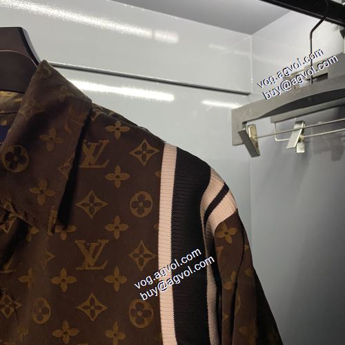 先行販売 ルイ ヴィトンブランドコピー 2021秋冬 ルイ ヴィトン LOUIS VUITTON ブルゾン 艶やかなコート