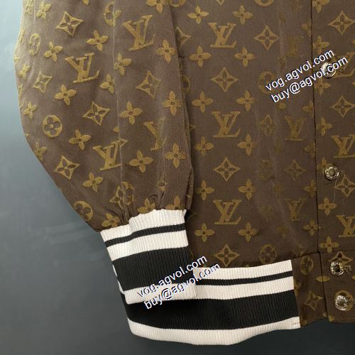 先行販売 ルイ ヴィトンブランドコピー 2021秋冬 ルイ ヴィトン LOUIS VUITTON ブルゾン 艶やかなコート