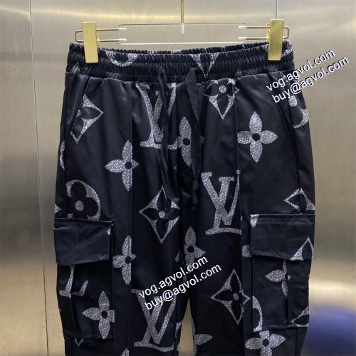 2021秋冬 ルイ ヴィトン LOUIS VUITTON ルイ ヴィトンコピー 個性的 セットアップ上下 2色可選 大花プリント