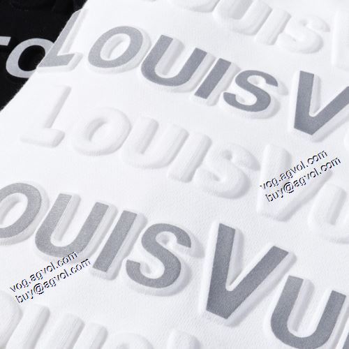 大絶賛の履き心地! 2色可選 プルオーバーパーカー 2021秋冬 ルイ ヴィトン LOUIS VUITTON ルイ ヴィトンブランド 偽物 通販