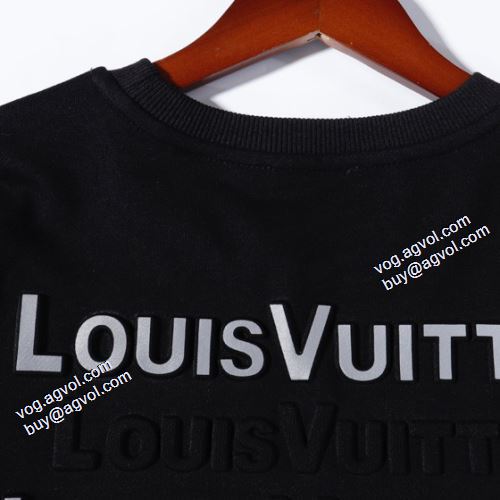 大絶賛の履き心地! 2色可選 プルオーバーパーカー 2021秋冬 ルイ ヴィトン LOUIS VUITTON ルイ ヴィトンブランド 偽物 通販