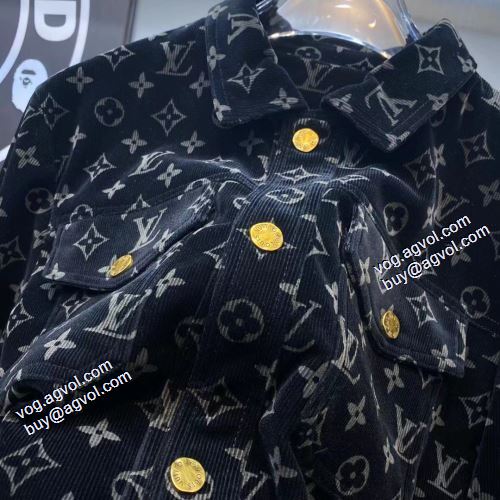 人気ブランド 2021秋冬 ルイ ヴィトン LOUIS VUITTON ルイ ヴィトンコピーブランド 堪能できるコート こだわりのコート