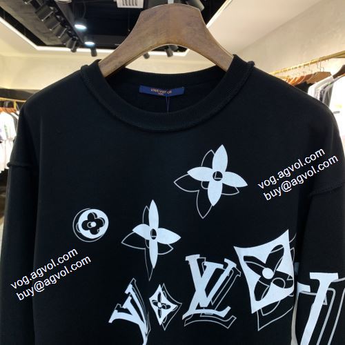 幅広いジャンル 2色可選 ルイ ヴィトンブランド コピー 2021秋冬 ルイ ヴィトン LOUIS VUITTON 存在感のある プルオーバーパーカー