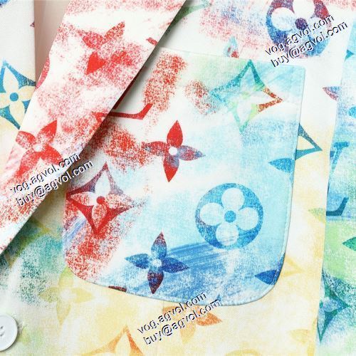 上質 ルイ ヴィトンブランドコピー 注目のアイテム ジャケット こだわりのコート 2021秋冬 ルイ ヴィトン LOUIS VUITTON