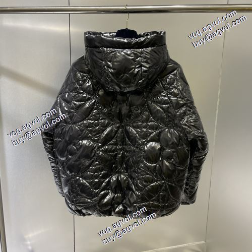 2021秋冬 ルイ ヴィトン LOUIS VUITTON ルイ ヴィトンブランド コピー 長く愛用できる 綿入れ 光沢のある フードづき