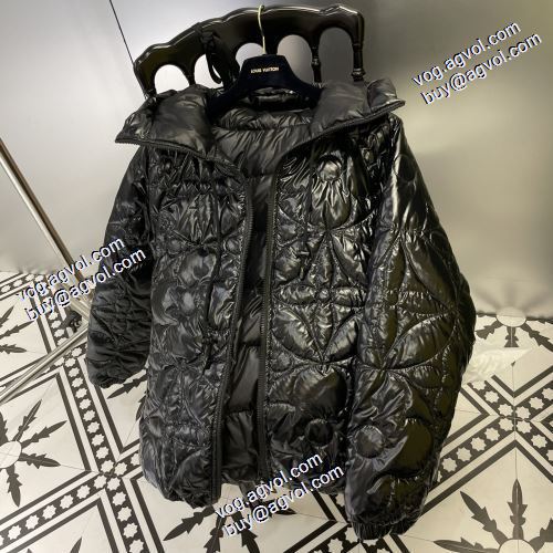 2021秋冬 ルイ ヴィトン LOUIS VUITTON ルイ ヴィトンブランド コピー 長く愛用できる 綿入れ 光沢のある フードづき