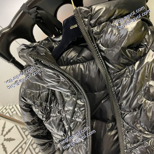 2021秋冬 ルイ ヴィトン LOUIS VUITTON ルイ ヴィトンブランド コピー 長く愛用できる 綿入れ 光沢のある フードづき
