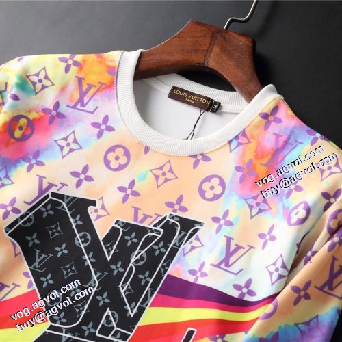 魅力ファッション 2021秋冬 プルオーバーパーカー ルイ ヴィトンコピー ブランド ルイ ヴィトン LOUIS VUITTON 迷彩総柄 幅広いジャンル 英字 2色可選