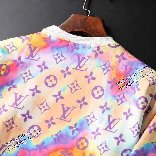 魅力ファッション 2021秋冬 プルオーバーパーカー ルイ ヴィトンコピー ブランド ルイ ヴィトン LOUIS VUITTON 迷彩総柄 幅広いジャンル 英字 2色可選
