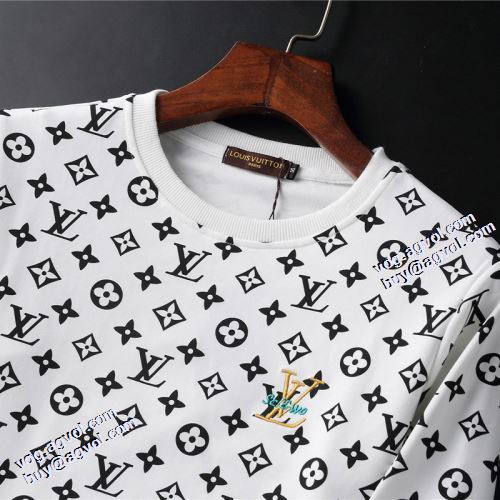 ルイ ヴィトンスーパーコピー 3色可選 アウトドア系 高級感ある 2021秋冬 ルイ ヴィトン LOUIS VUITTON プルオーバーパーカー プリントパーカ