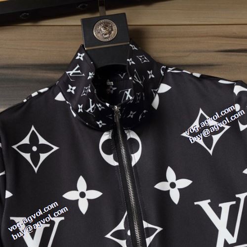 セットアップ上下 プリント柄 2021秋冬 ルイ ヴィトン LOUIS VUITTON 防寒機能ある ルイ ヴィトンスーパーコピー 激安 選べる極上