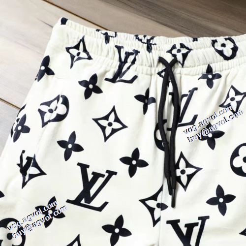 人気ブランド 2021秋冬 ルイ ヴィトン LOUIS VUITTON ルイ ヴィトンコピーブランド セットアップ上下 フードづき 優しい色合い