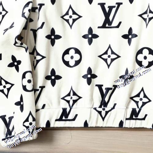 人気ブランド 2021秋冬 ルイ ヴィトン LOUIS VUITTON ルイ ヴィトンコピーブランド セットアップ上下 フードづき 優しい色合い