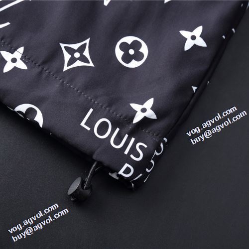 コート ブルゾン 海外セレブ愛用 ルイ ヴィトン偽物ブランド 2021秋冬 ルイ ヴィトン LOUIS VUITTON フード付きコート シンプルなデザイン